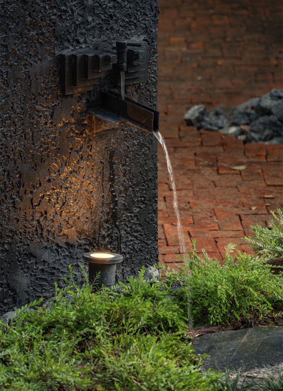 baan dam by housescape design lab