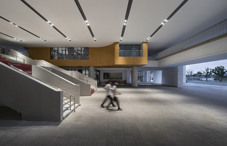 new campus of jiangsu jingjiang senior high school by rong zhaohui studio zradi