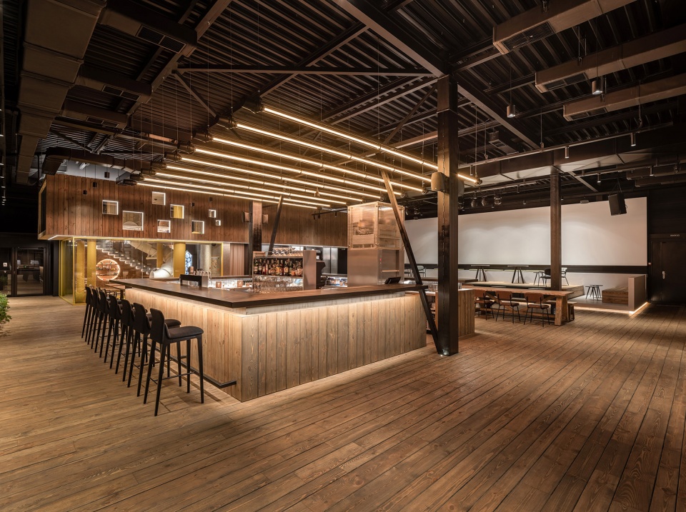mova beer space by balbek bureau