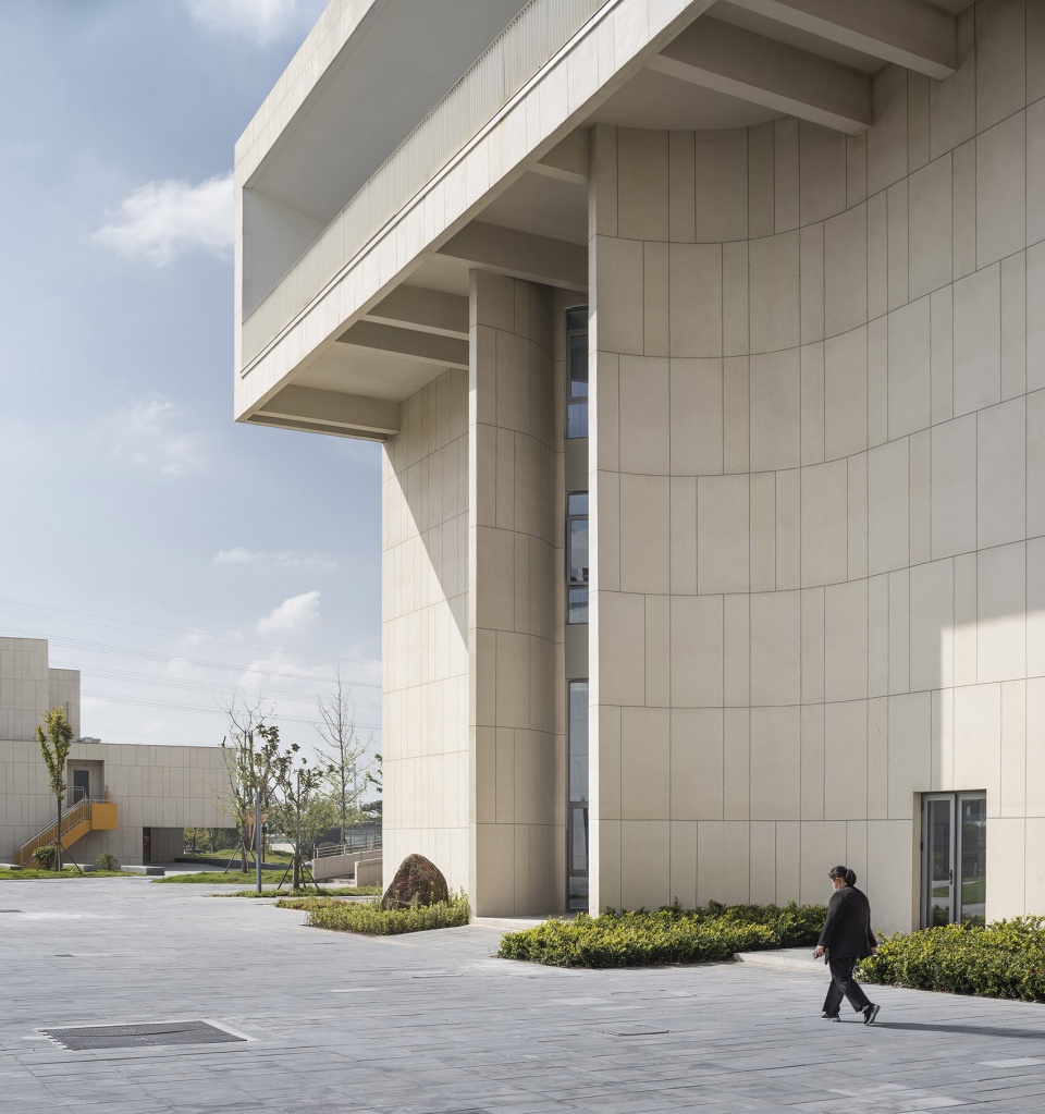 new campus of jiangsu jingjiang senior high school by rong zhaohui studio zradi