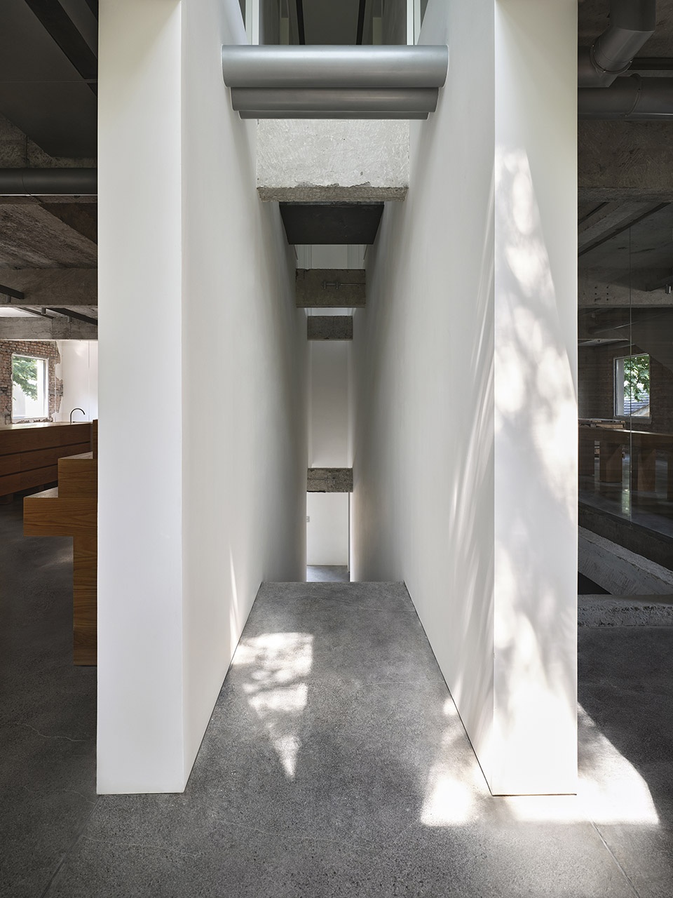 Outsider Store China by Studio Glume
