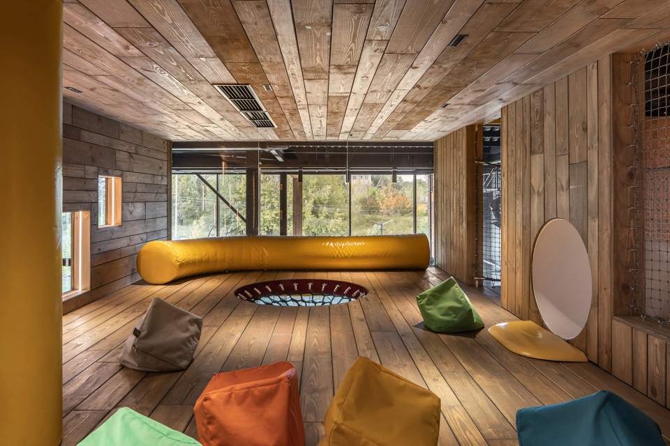 mova beer space by balbek bureau
