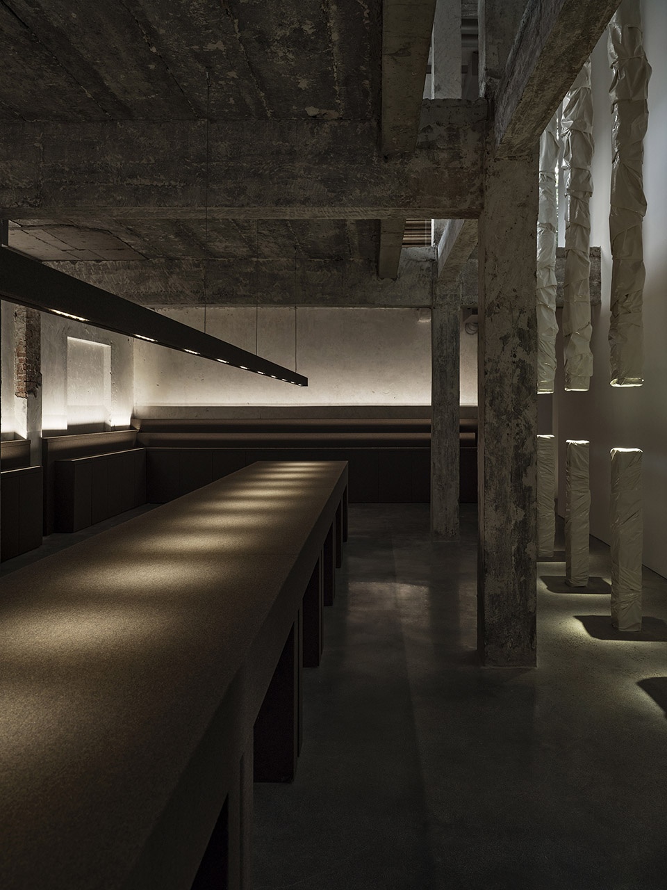Outsider Store China by Studio Glume