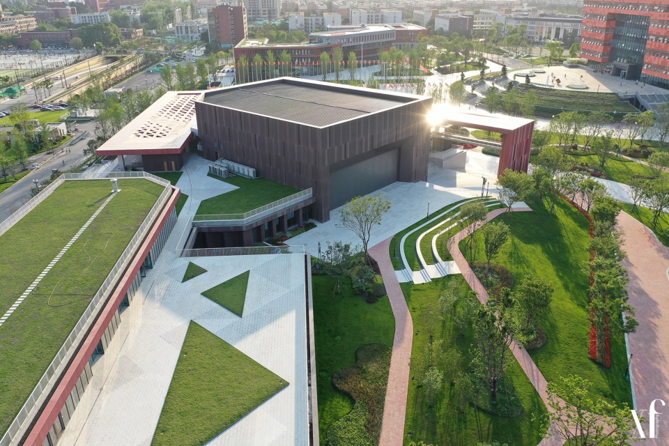 the service center and administrative center of chengdu universiade village for the 31st summer universiade cscec