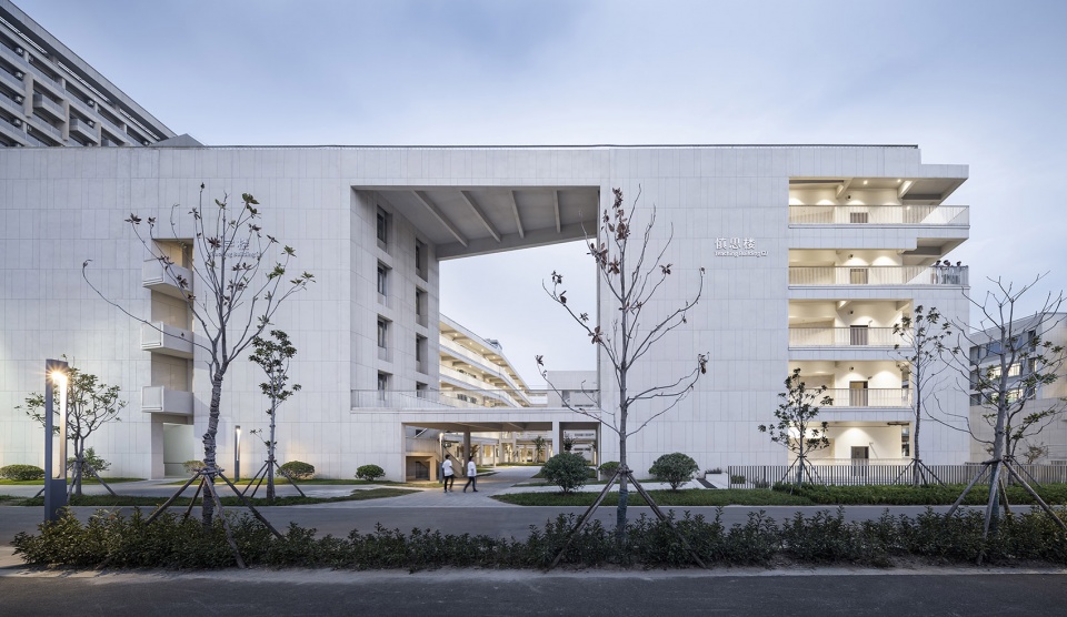 new campus of jiangsu jingjiang senior high school by rong zhaohui studio zradi
