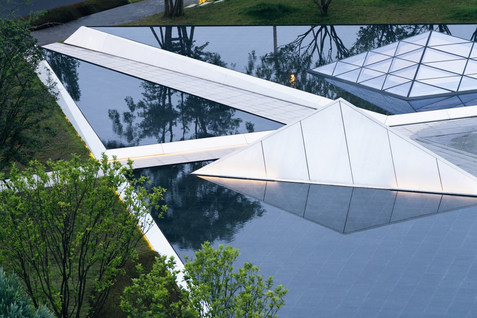 dong yi art museum by china southwest architectural design and research institute corp ltd