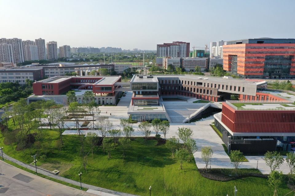the service center and administrative center of chengdu universiade village for the 31st summer universiade cscec