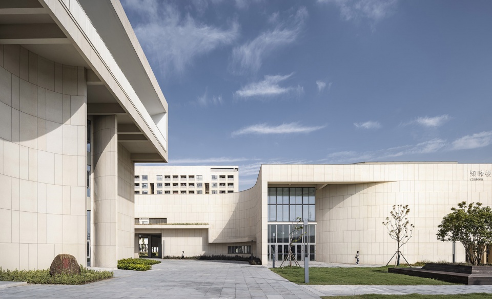 new campus of jiangsu jingjiang senior high school by rong zhaohui studio zradi