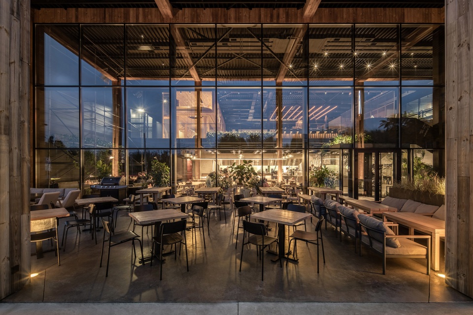 mova beer space by balbek bureau