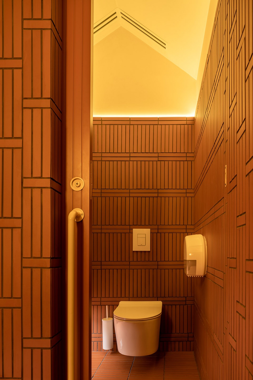 mova beer space by balbek bureau