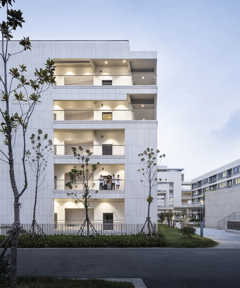 new campus of jiangsu jingjiang senior high school by rong zhaohui studio zradi