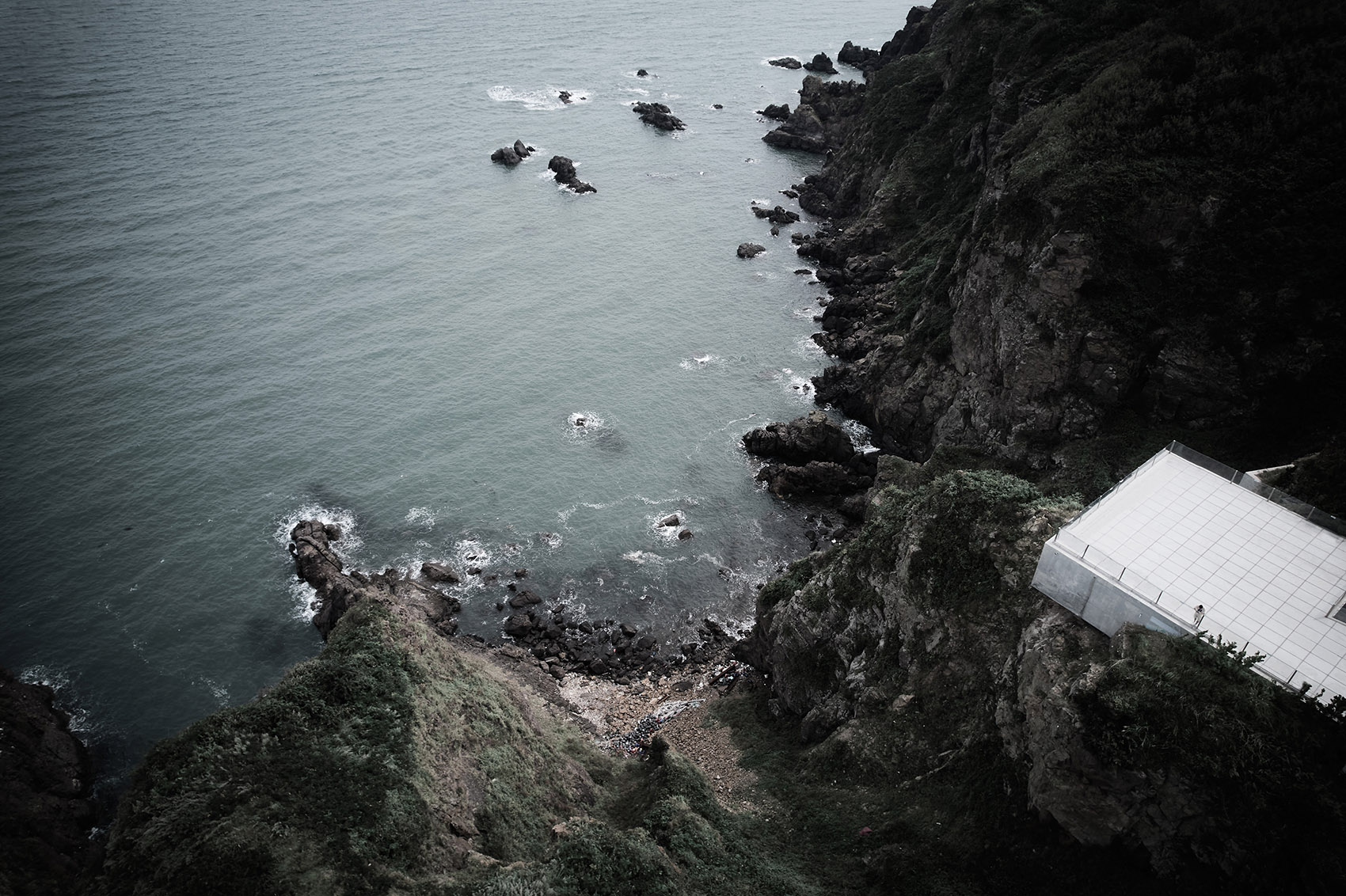 Cliff Café and Tower House by Trace Architecture Office (TAO) 谷德设计网