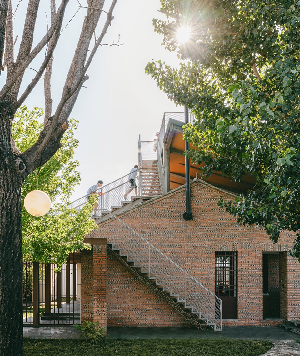 ban quan zhi ye b b and camp by dl atelier