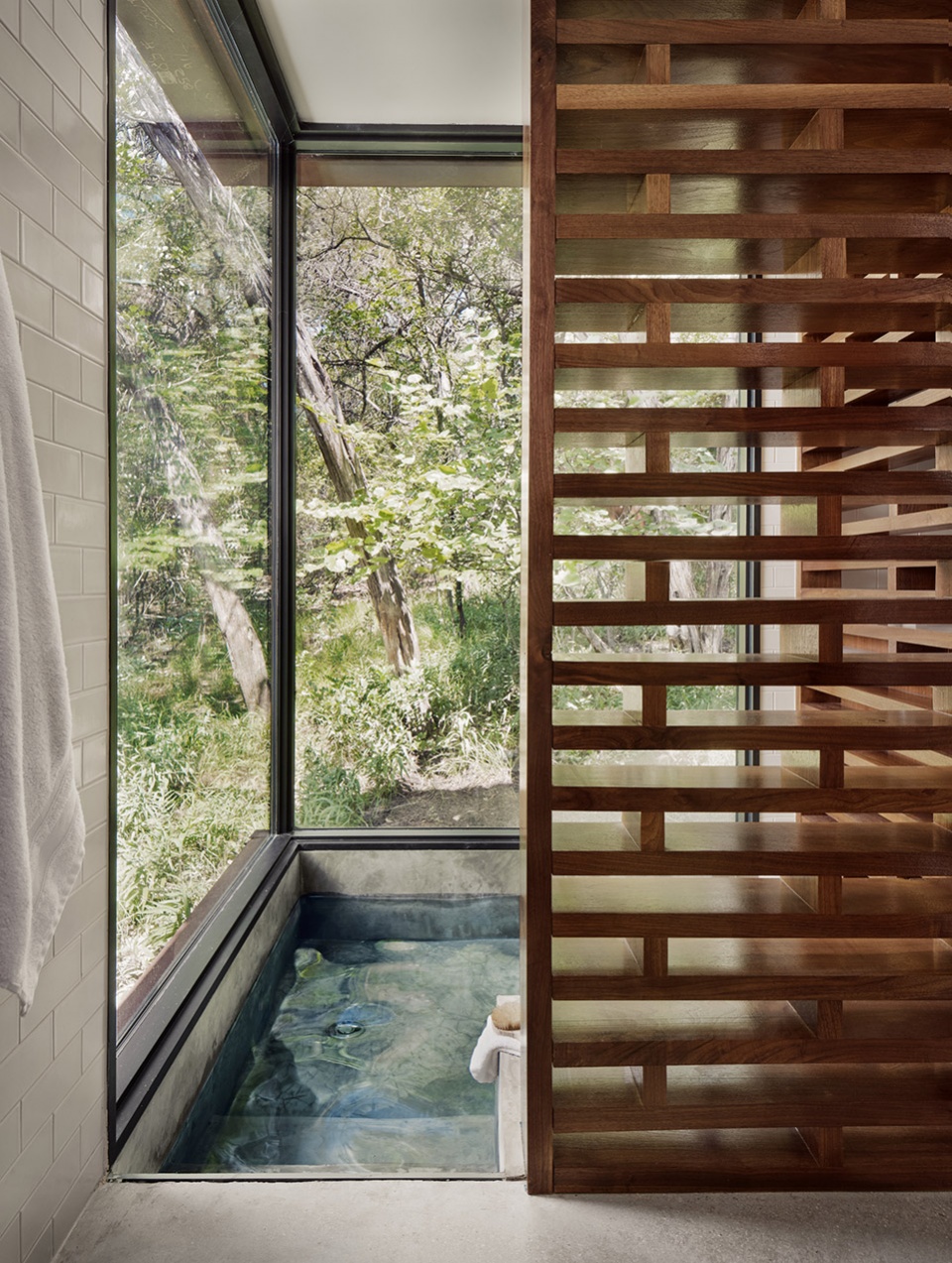 river bend residence by lake flato architects