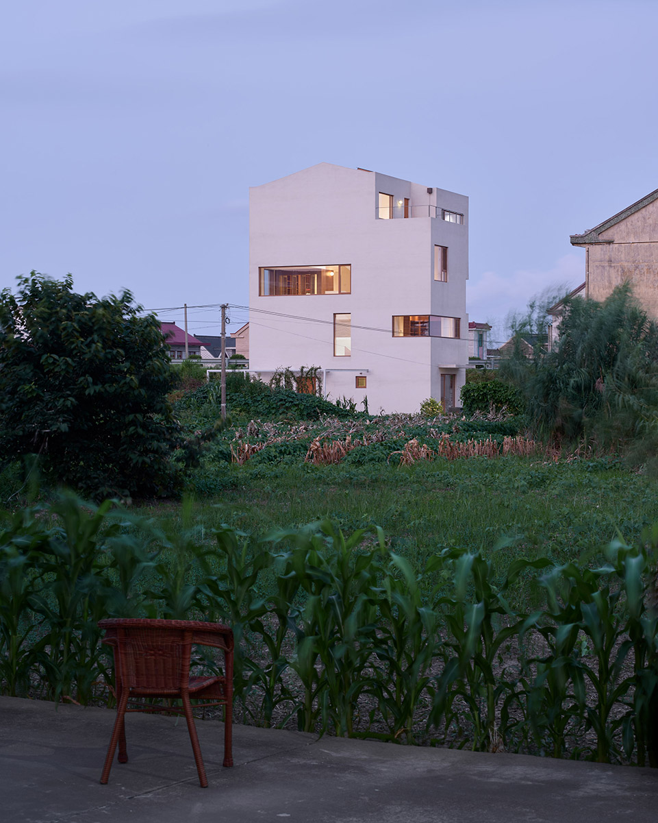 Crossing House by L&M Design Lab - 谷德设计网