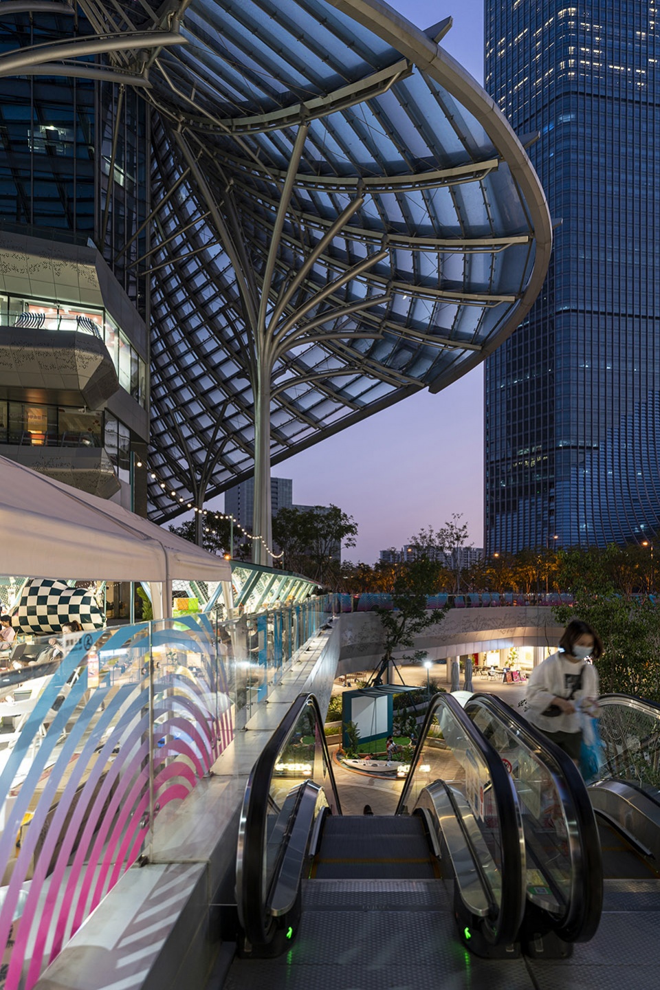 shanghai west bund international ai tower plaza by nikken sekkei ltd