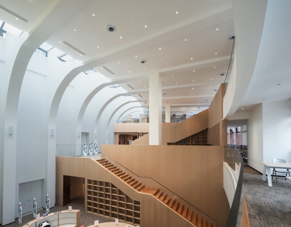 图书馆 wuhan basis international school interior design by wan jian deisgn