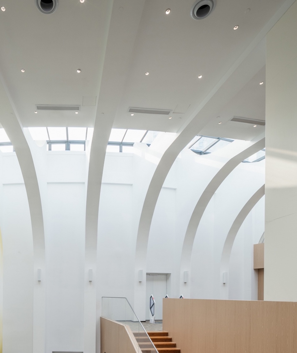 图书馆6 wuhan basis international school interior design by wan jian deisgn