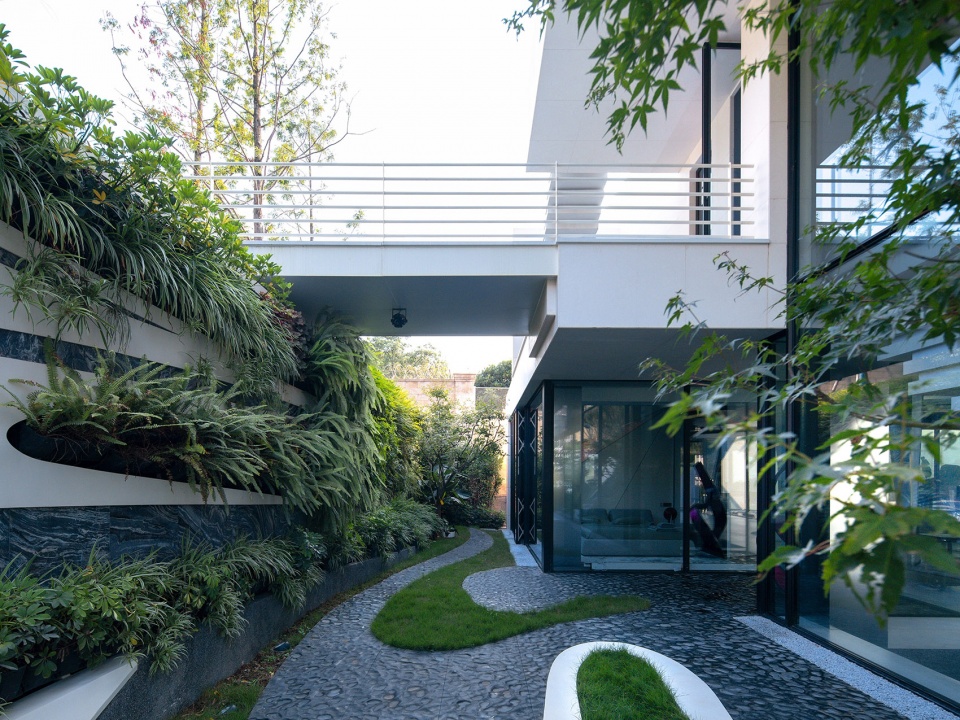Thousand paper cranes House China by GrandZ Build Architectural Office Chongqing Co LTD