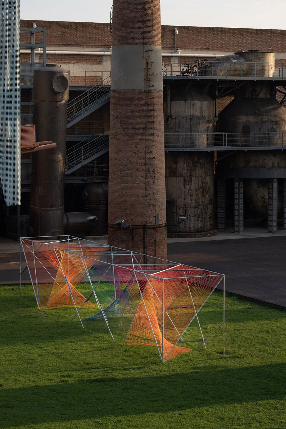2023 Drama Festival Art Installation Weave of Light by MARS Studio