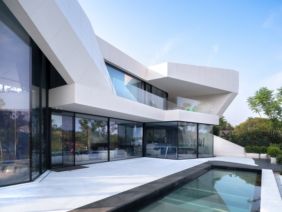 Thousand paper cranes House China by GrandZ Build Architectural Office Chongqing Co LTD