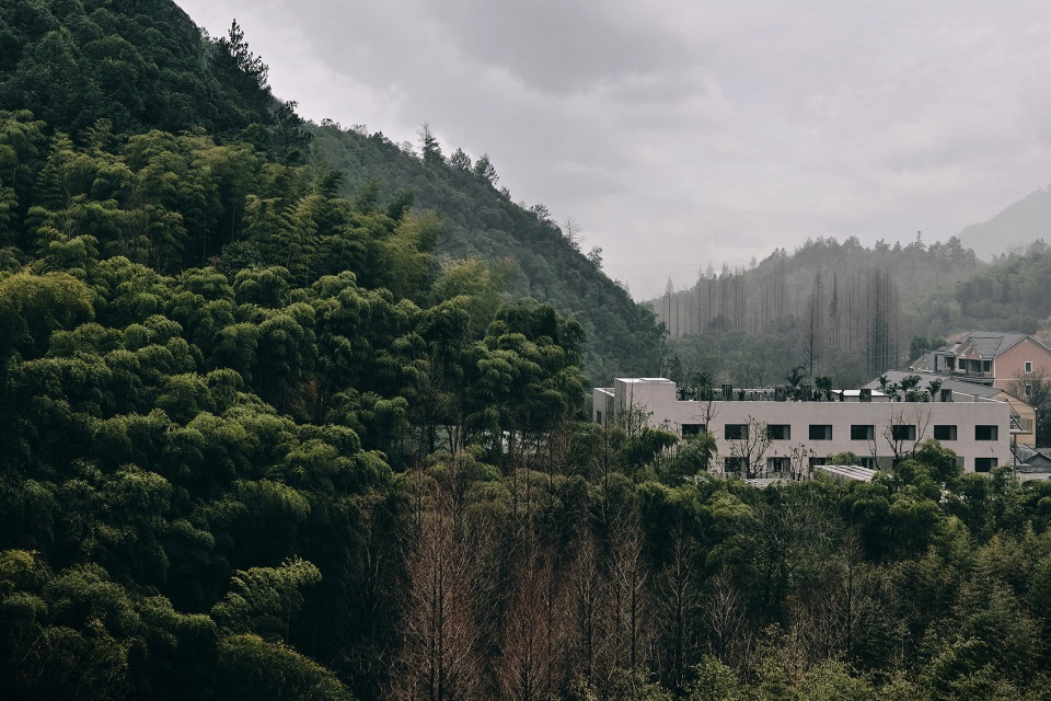 Terraced Courtyard Hangzhou Qingshan Co Space China by TEAM BLDG