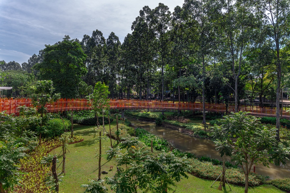 Tebet Eco Park by SIURA Studio