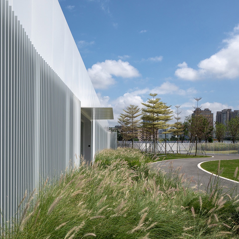 Shenzhen Central Park Construction Command Center China by ATELIER XI