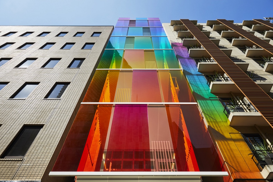 VERTICAL RAINBOW in Tokyo by SAKO Architects chm