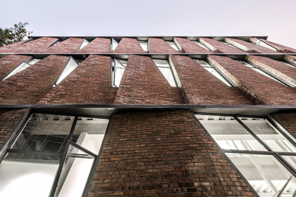 广州北岛创意园管理中心互建筑