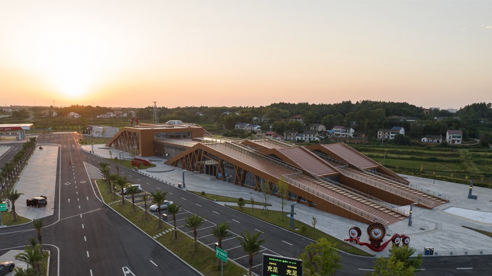 Miluo Highway Service Center China by Hunan Provincial Communications Planning Survey Design Institute Co Ltd