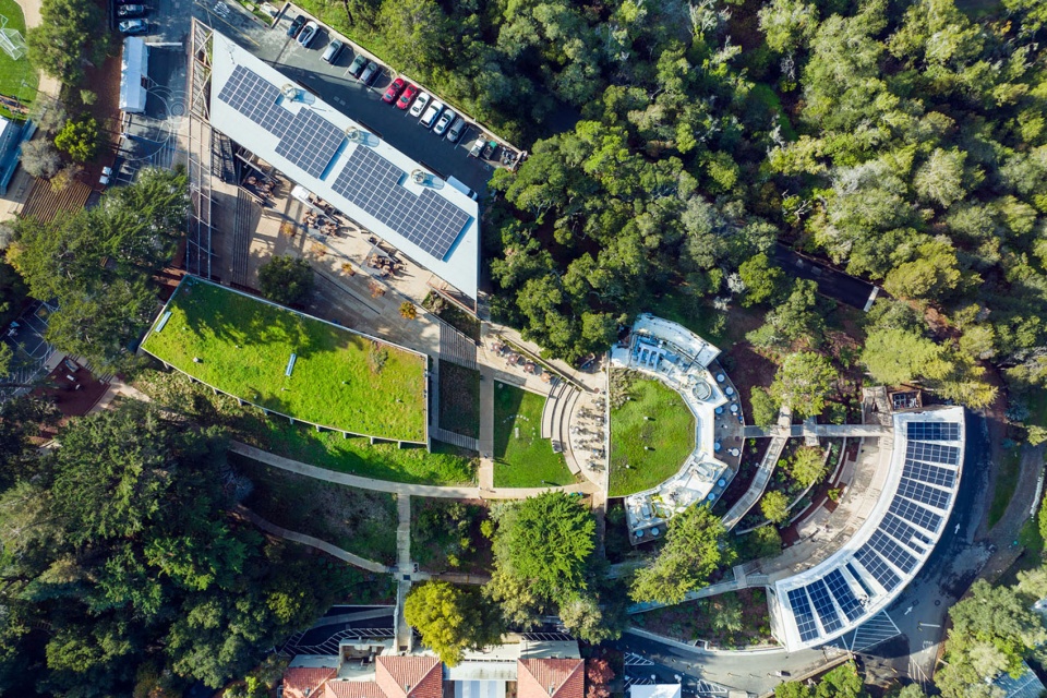 nueva school science and environmental center by leddy maytum stacy architects
