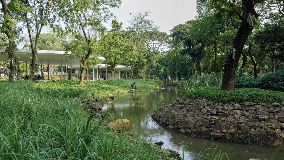 Tebet Eco Park by SIURA Studio