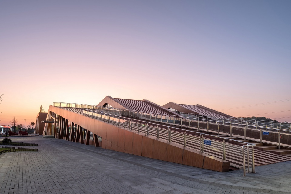Miluo Highway Service Center China by Hunan Provincial Communications Planning Survey Design Institute Co Ltd
