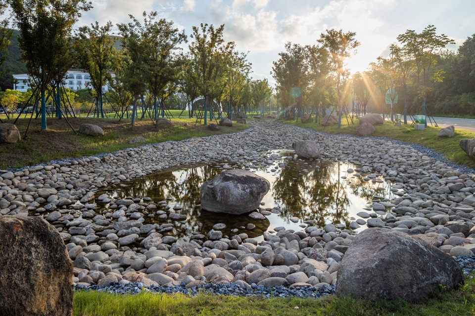 Ningbo Songlan Mountain Coastal Tourism Resort Core Area Renovation and Enhancement Project Phase I China by Shanghai CHIDI Studio