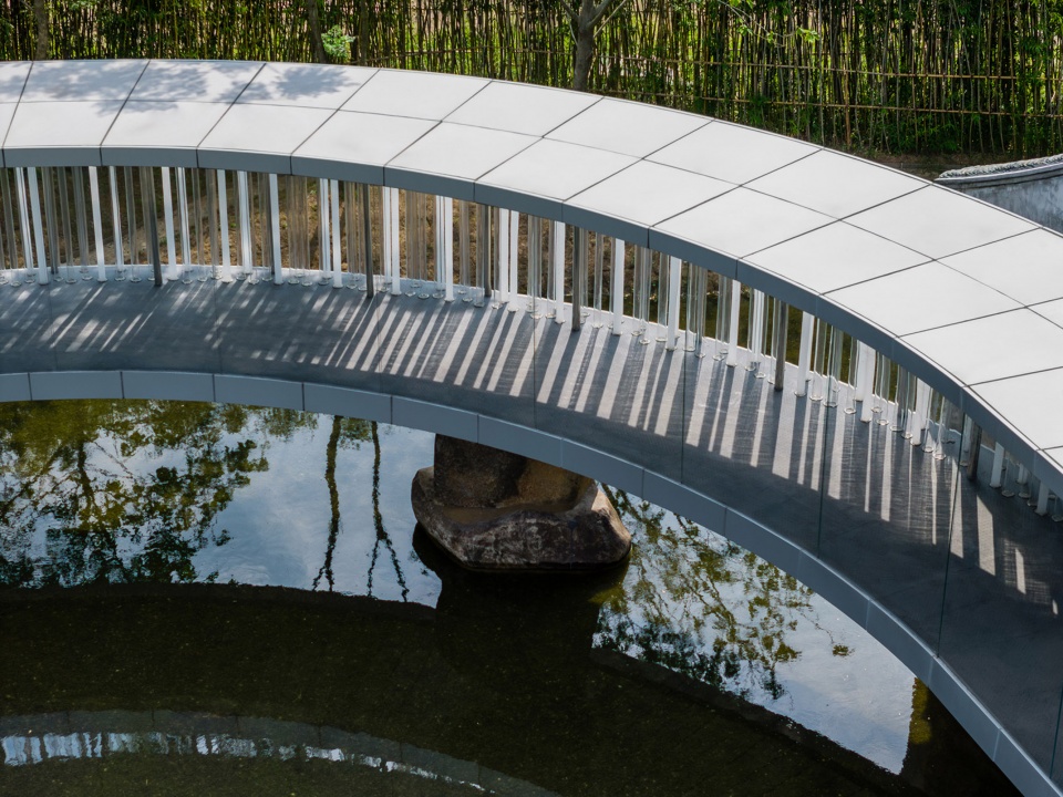 Lakeside Teahouse China by Domain Architects