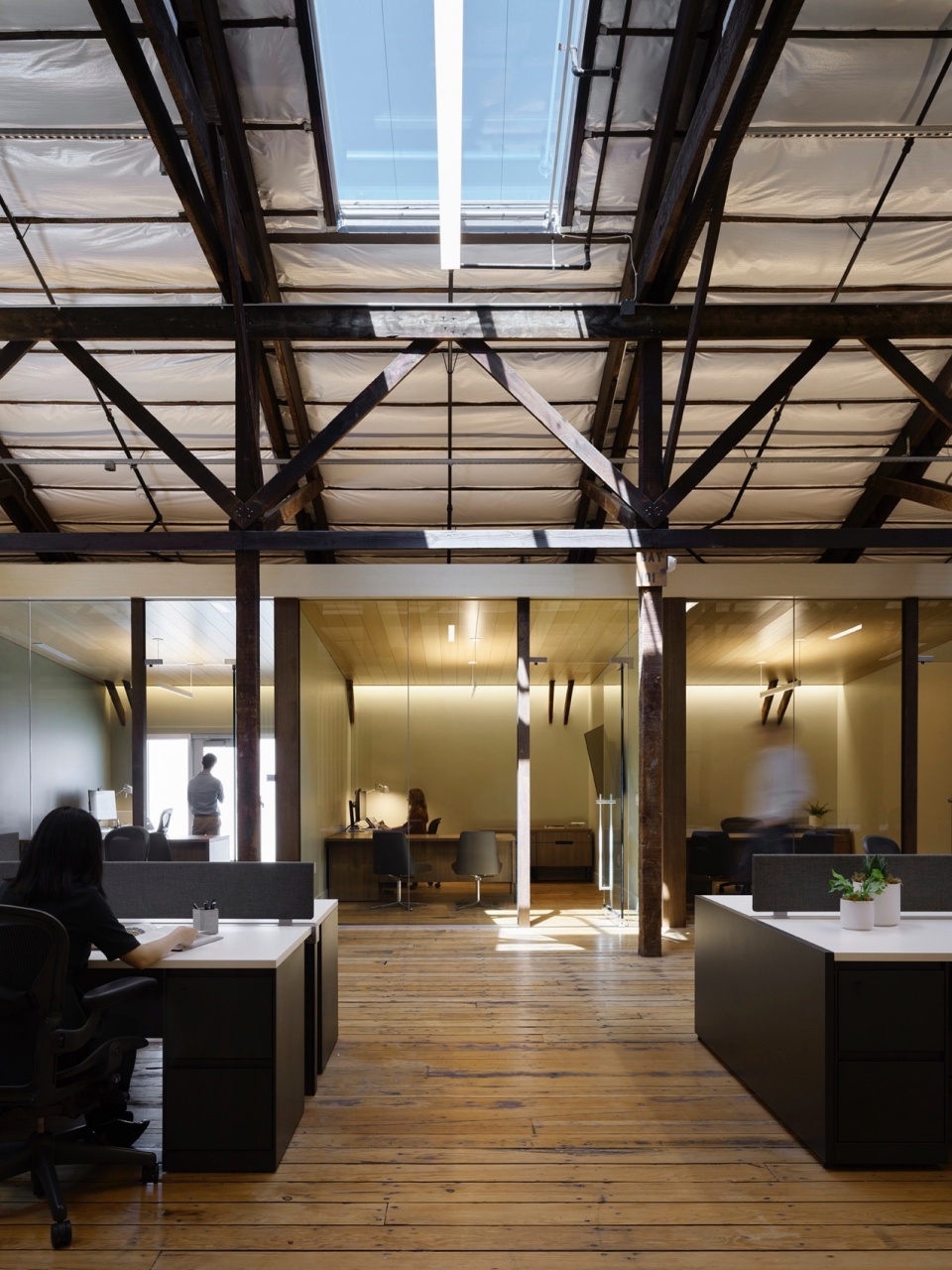 inclusive capital partners office by jones|haydu and evans design studio