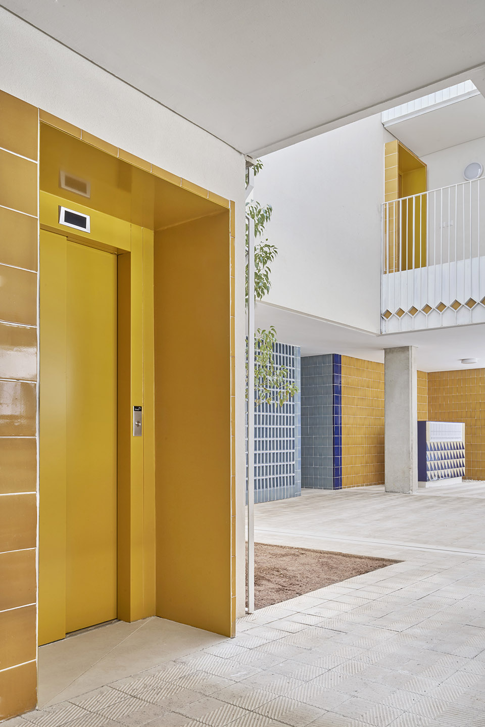 Social Housing In Ibiza by RIPOLLTIZON Estudio de arquitectura - 谷德设计网