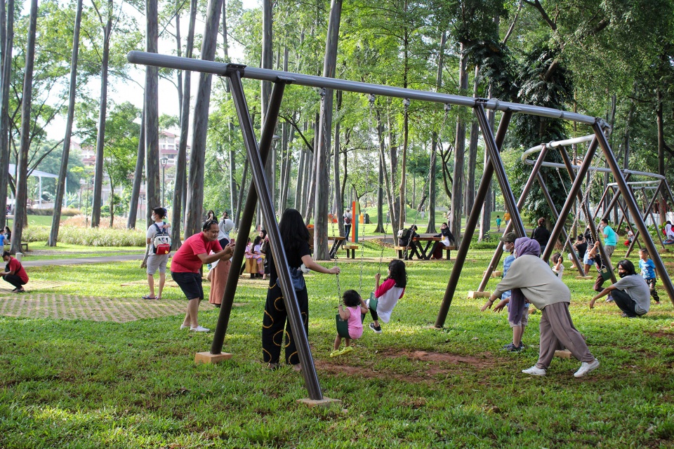 Tebet Eco Park by SIURA Studio