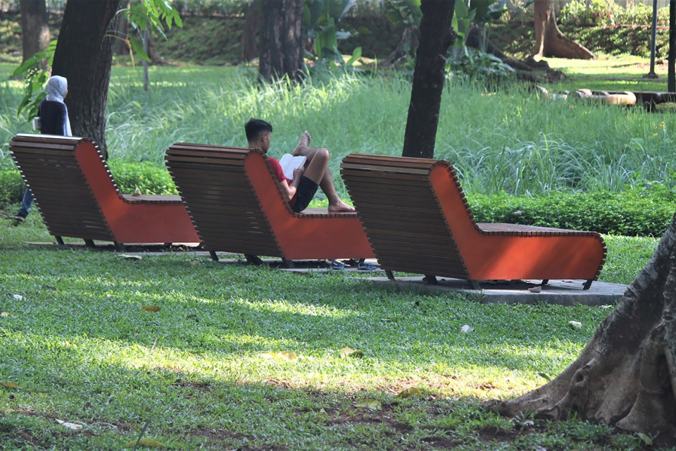Tebet Eco Park by SIURA Studio 38z