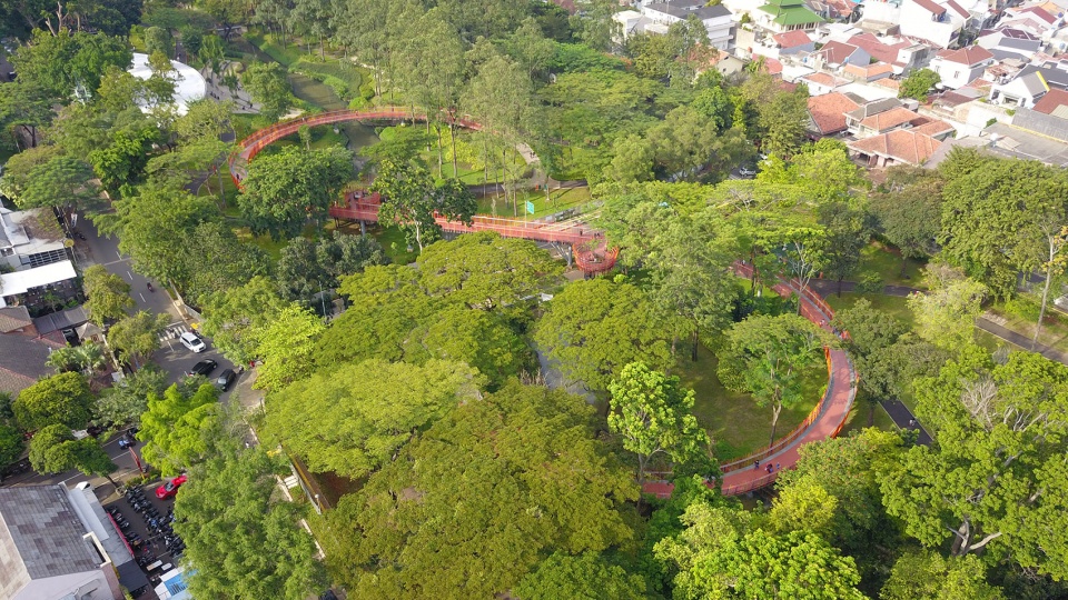 Tebet Eco Park by SIURA Studio