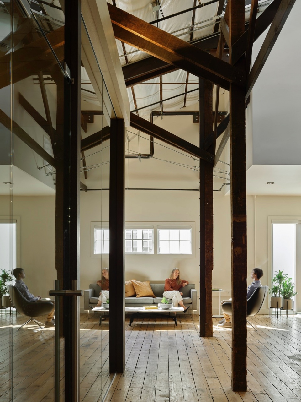 inclusive capital partners office by jones|haydu and evans design studio