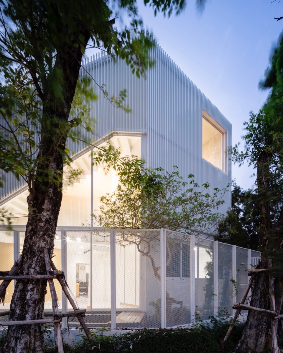house cover by touch architect