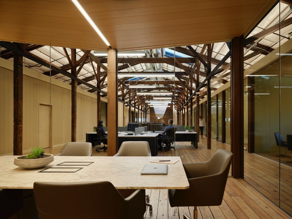 inclusive capital partners office by jones|haydu and evans design studio