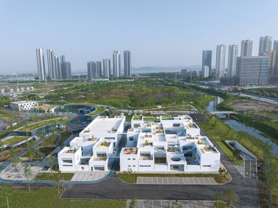 wuhan sponge park research tourist center by uao