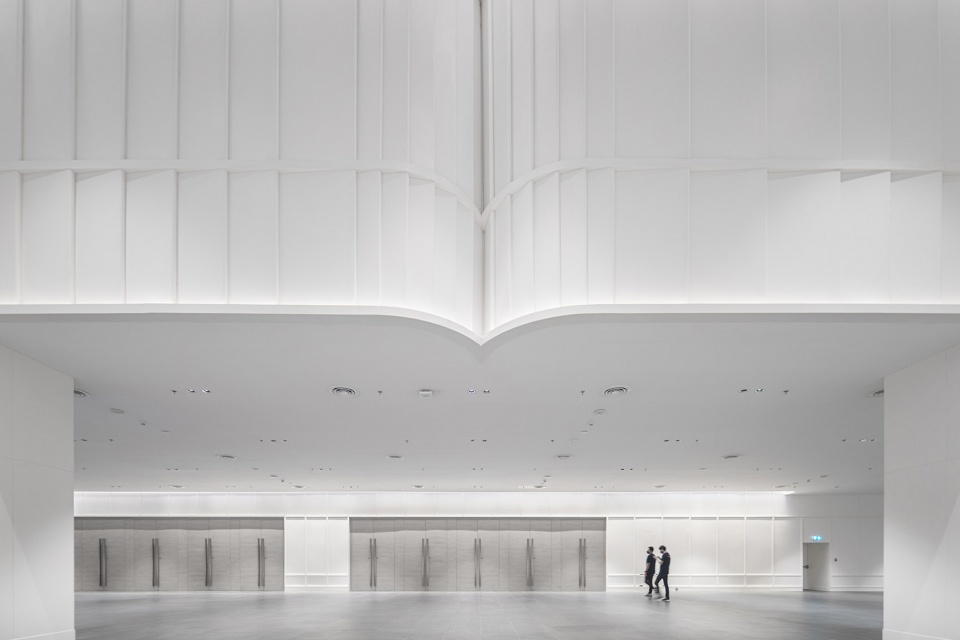 Interior of Queen Sirikit National Convention Centre QSNCC by Onion
