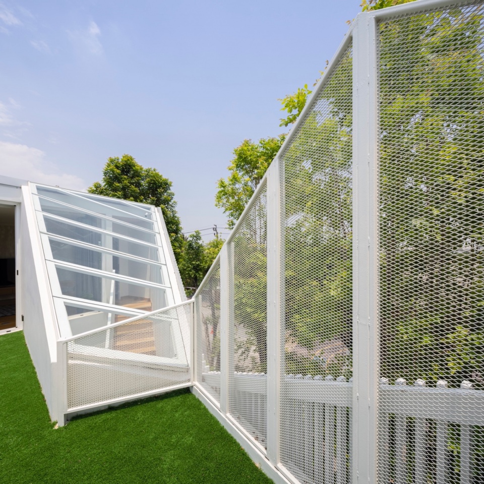 house cover by touch architect