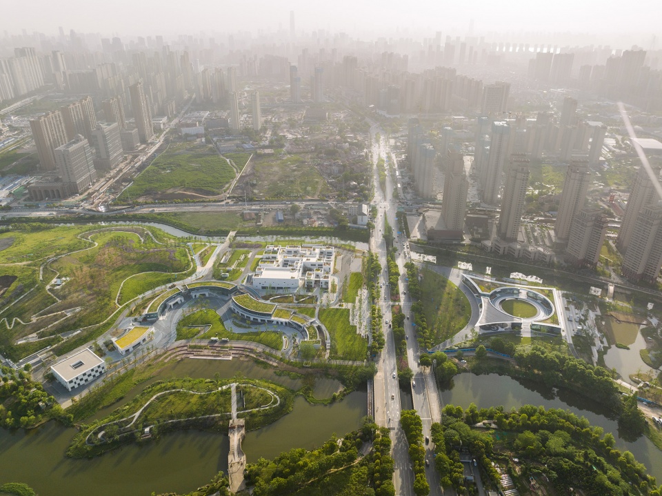 wuhan sponge park research tourist center by uao