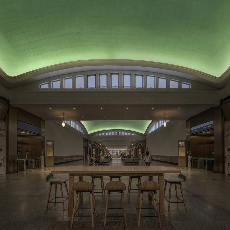 the interior renovation of beijing railway station by wit