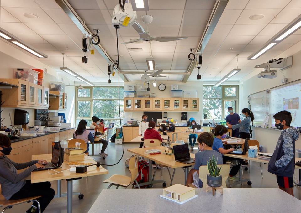 nueva school science and environmental center by leddy maytum stacy architects